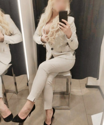 Анкета проститутки Кристиночка - Фото 1, Пролетарск, 30 лет, №5697
